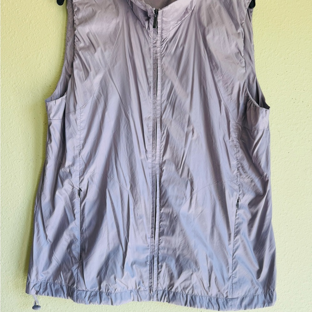 GAPBodyFit Light Gray Women's Vest